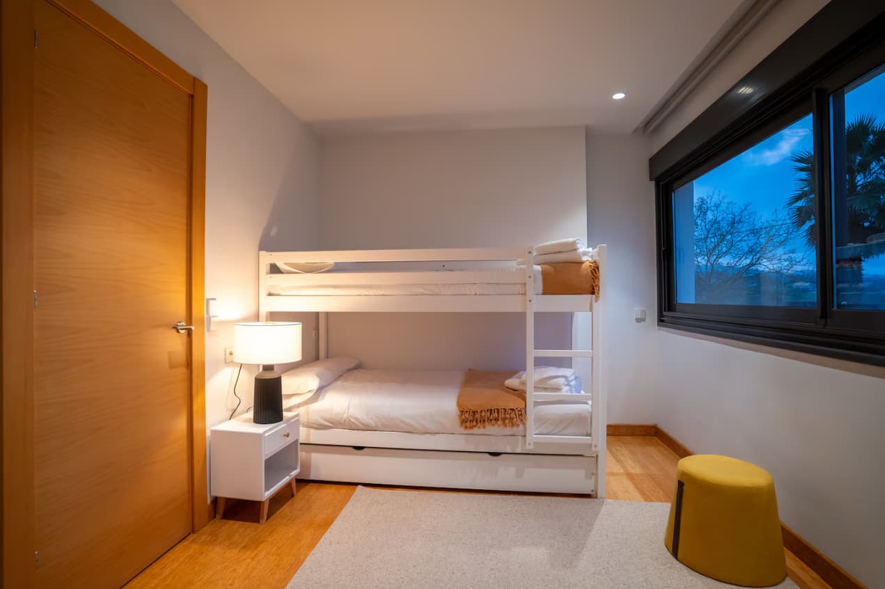 habitación con litera