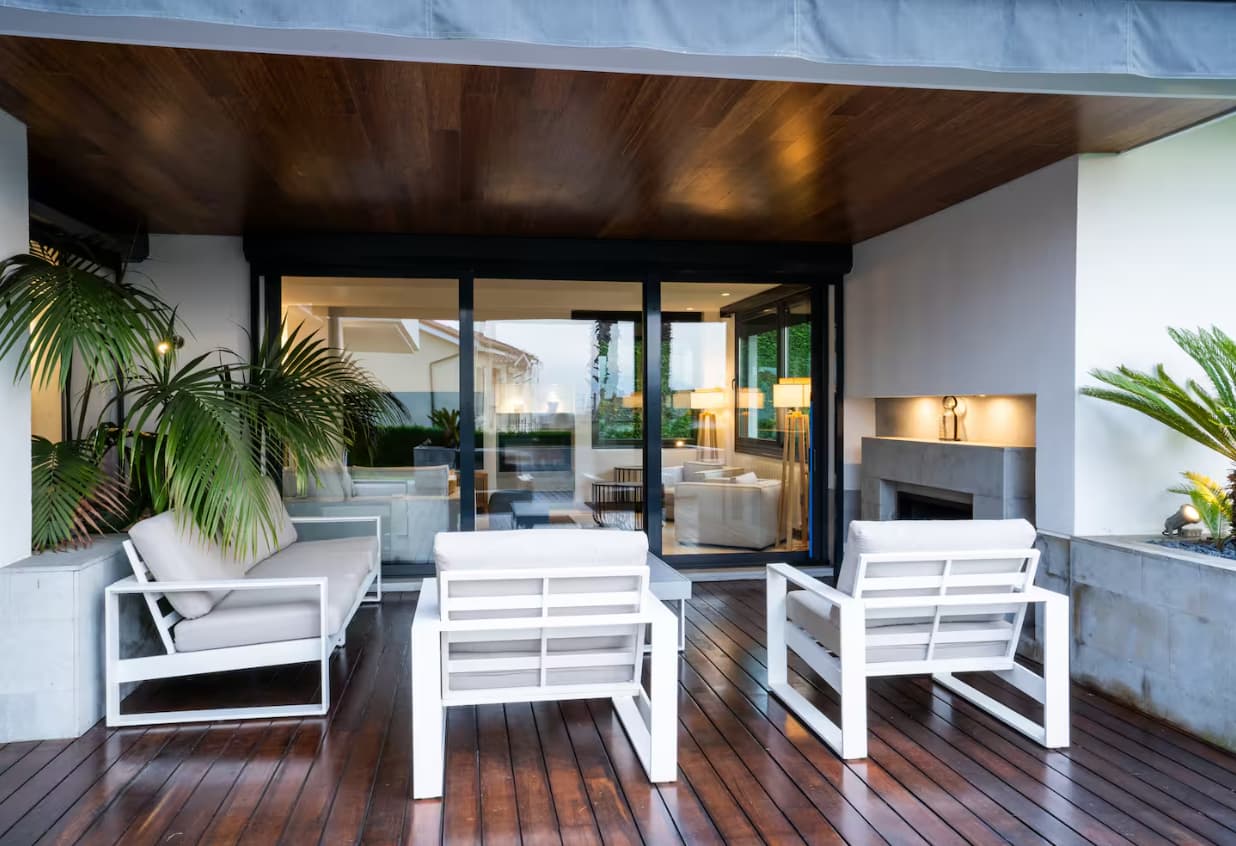 terraza en el chalet en meres